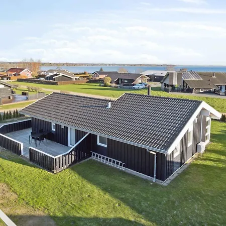 Hébergement de vacances Seaview With Sauna Near The