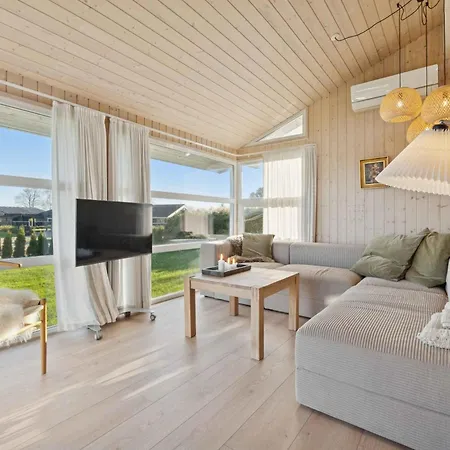 Hébergement de vacances Seaview With Sauna Near The